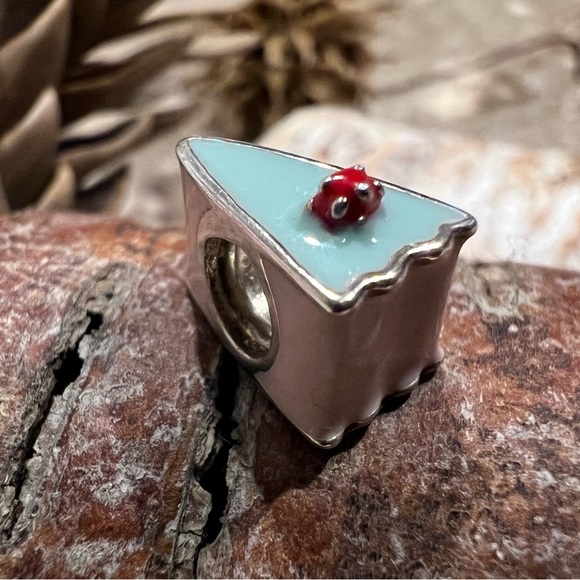 NEW Authentic Chamilia- Key Lime Pie Opaque Mint Strawberry Vanilla Enamel 925 - Picture 3 of 6